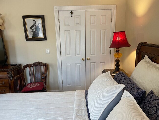 Foto del edificio - 175 Schools Dr