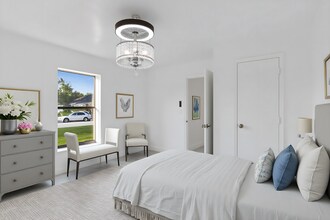 Building Photo - 527 Glade Ct