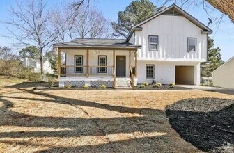 Building Photo - 1382 Bennett Rd