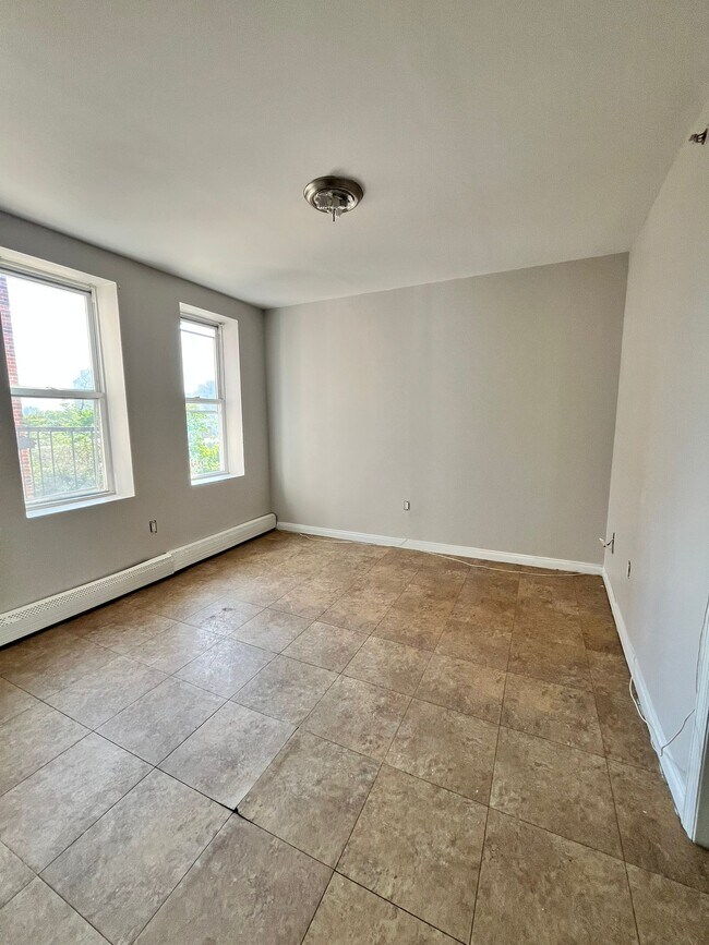 20-22 Emory St 403 - 18 Emory St