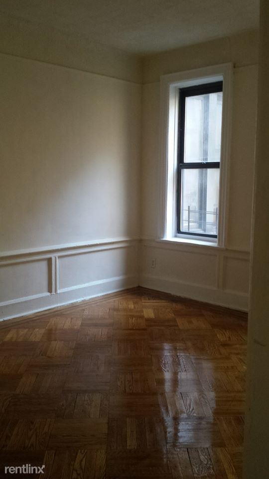Building Photo - 307 Martense St