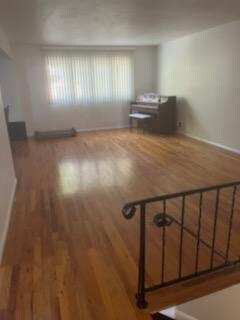 Primary Photo - 94 8 St