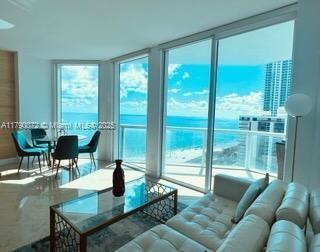 Building Photo - 6515 Collins Ave