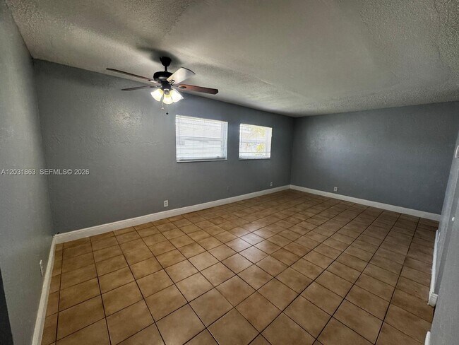 Foto del edificio - 4061 N Dixie Hwy