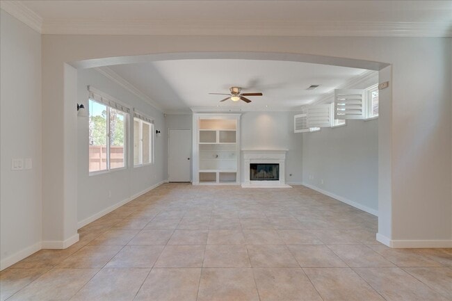 Building Photo - 1535 Hunters Pointe Ave