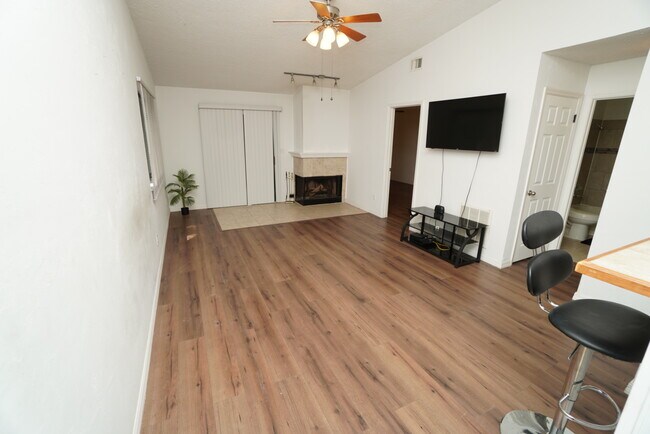 Foto del edificio - 1563 Hancock Ln