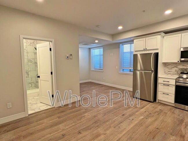 Building Photo - 3327 Tejon St