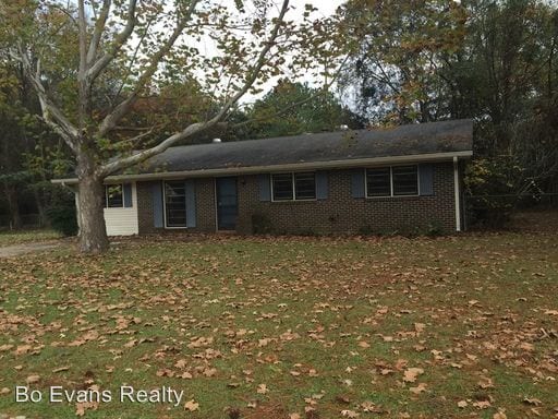 Building Photo - 312 Crommelin Ct