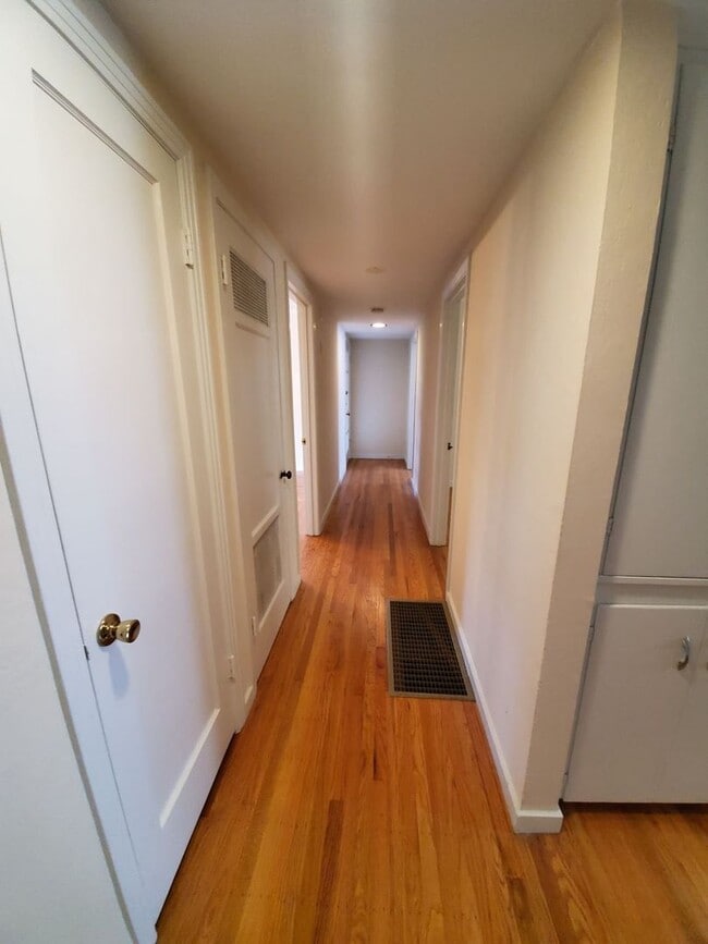 Building Photo - 1241 Perkins Way