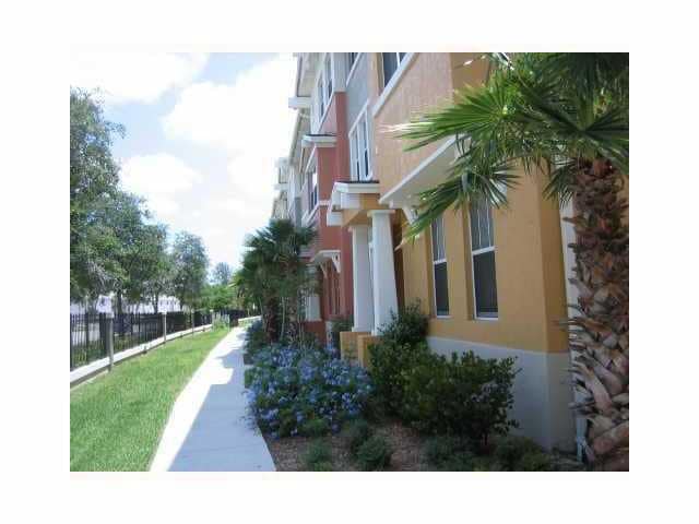 Building Photo - 1710 San Benito Way