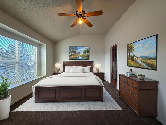 Foto del edificio - Beautiful Briargate Living: 5 Bedrooms, Walk-In Closets & 5-Piece Suite