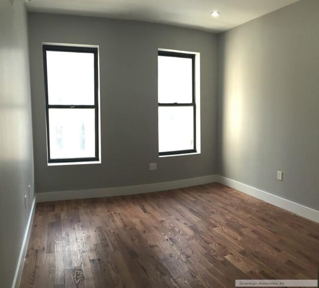 Building Photo - 4230 Broadway