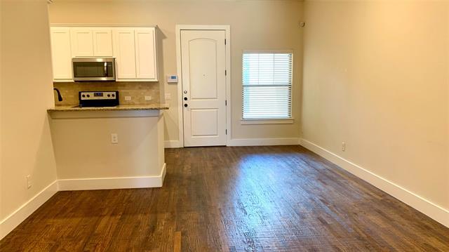 Building Photo - 3009 Solana Cir