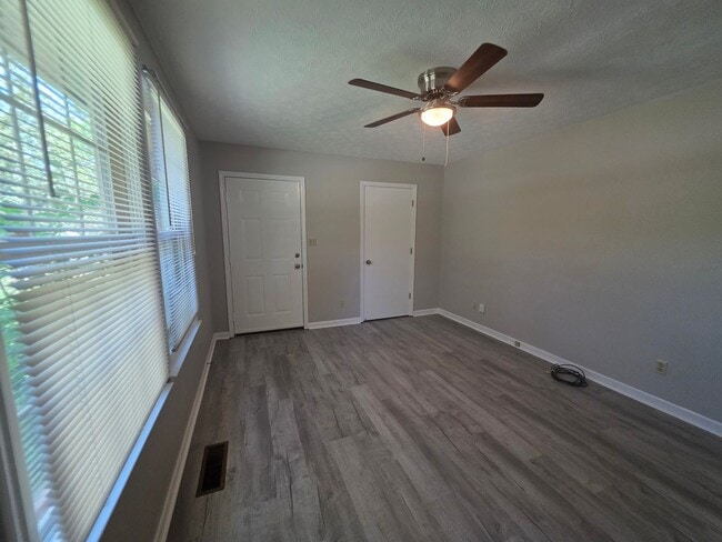 Foto del edificio - 107 Oliver St