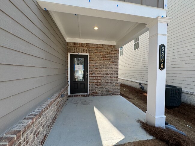 Building Photo - 3300 Westgate Park Dr