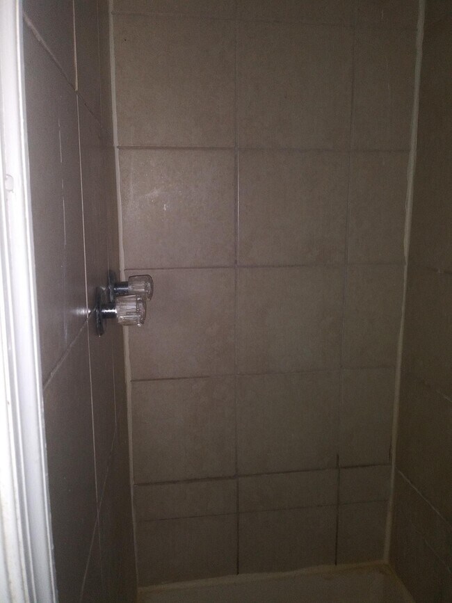 Foto del edificio - 606 N Bouldin St