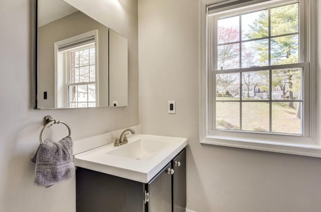 Building Photo - 5338 Anchor Ct