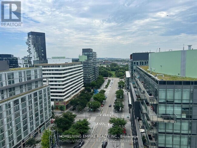 Photo du bâtiment - 425 Front St E