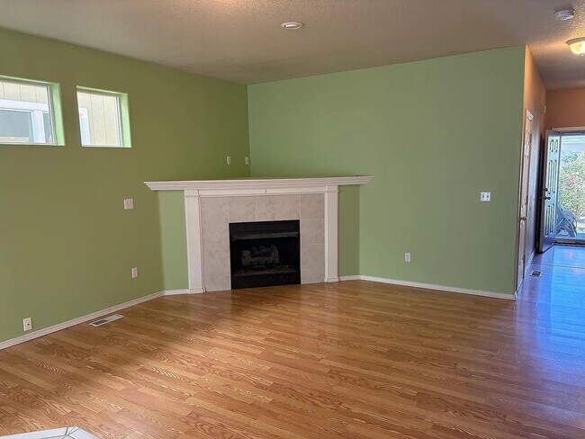 Foto del edificio - 17644 SW Lawton St