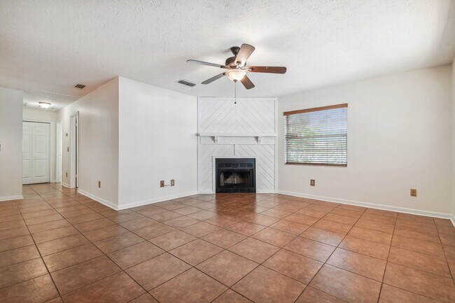 Building Photo - 8904 N Boulevard