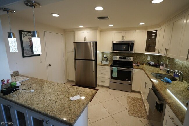 Foto del edificio - 2 br, 2 bath Condo - 2851 S Ocean Blvd Apt 5P