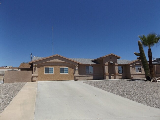 Foto del edificio - 3 Bedroom - 2 Bath Pool Home