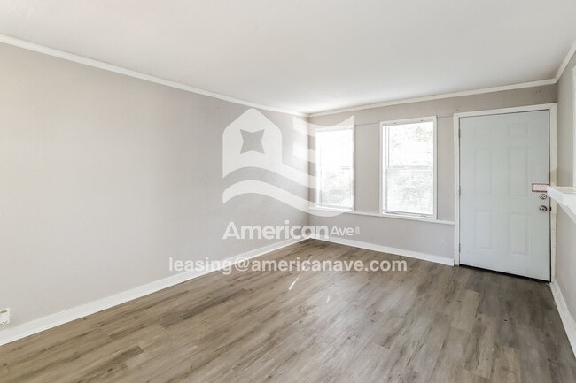Foto del edificio - 7937 Park Ave
