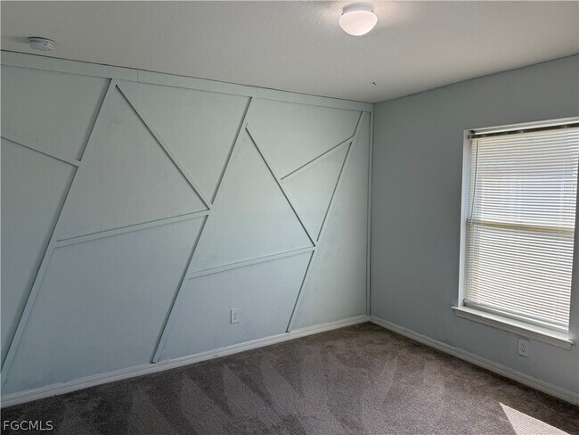 Foto del edificio - 910 NW 8th Terrace