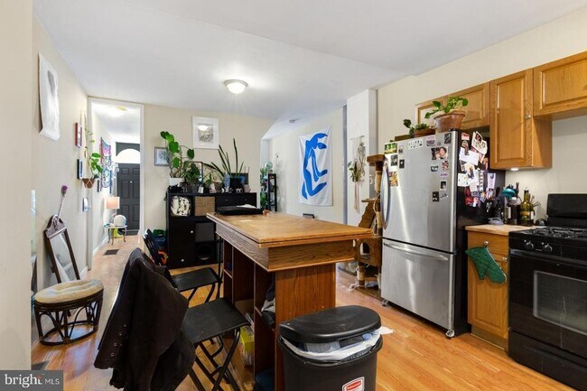 Foto del edificio - 2353 E Huntingdon St