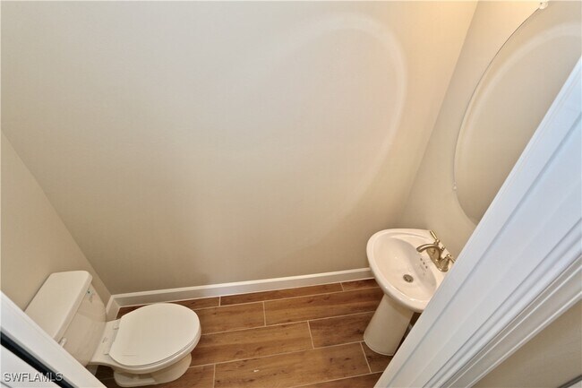 Building Photo - 8437 Rosa Ct