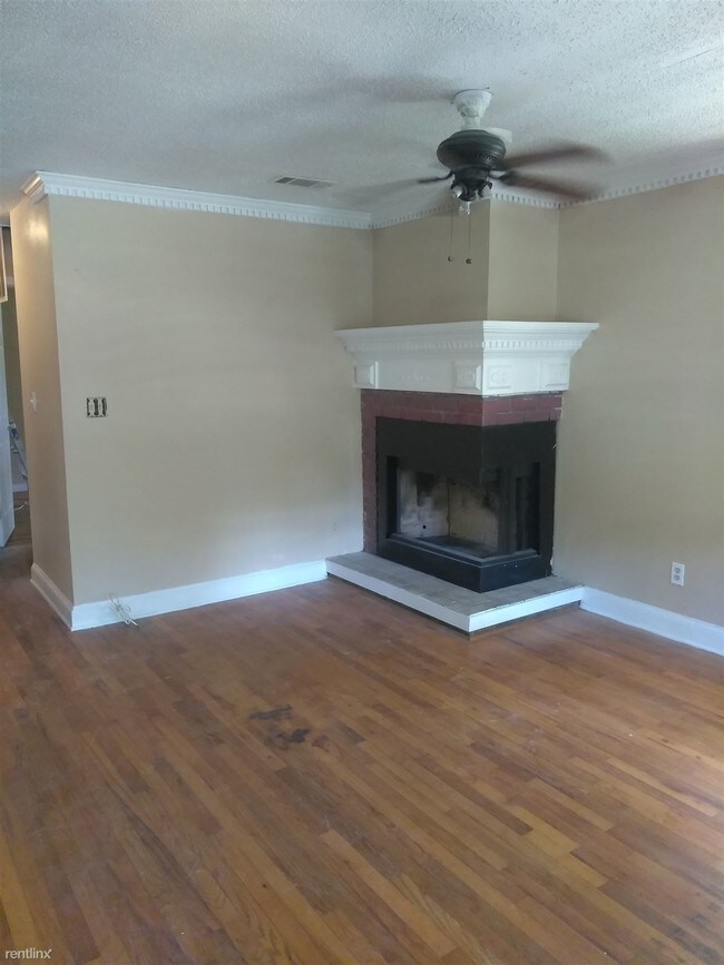 Building Photo - 3507 Southland Dr