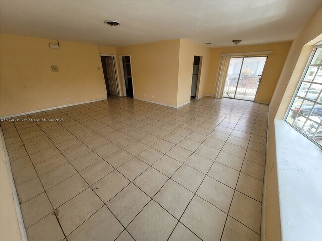 Foto del edificio - 5316 NW 18th Ct