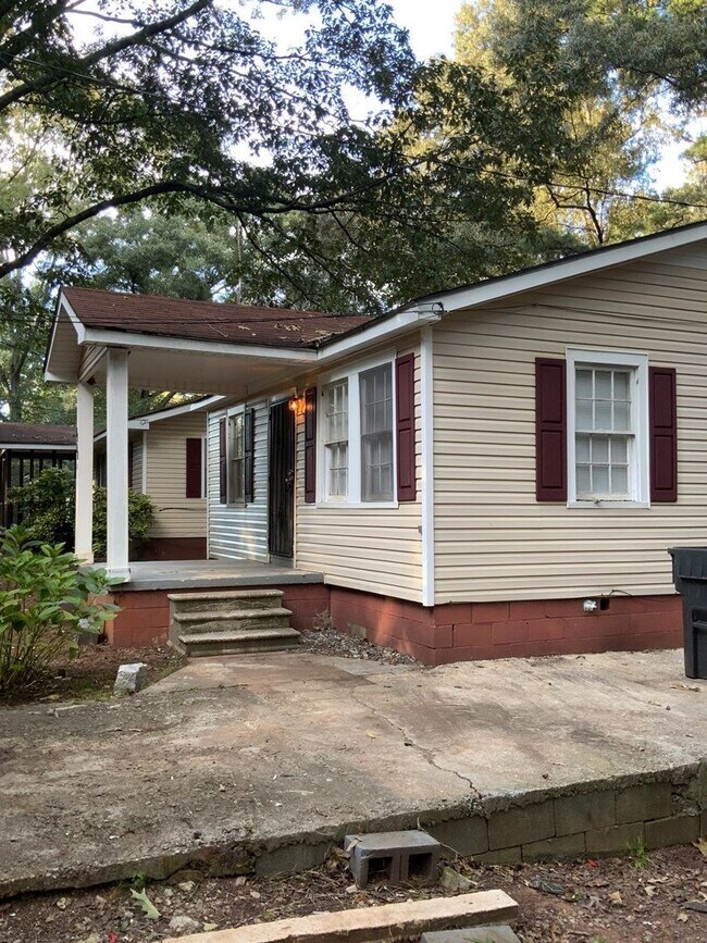 Foto del edificio - 6960 Dodd Rd