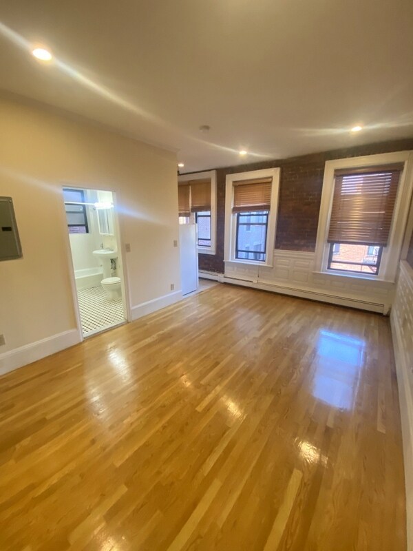 Foto principal - 409 Marlborough St