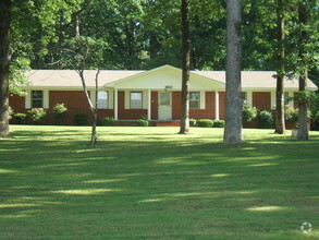 Building Photo - 3610 Hudson Dr