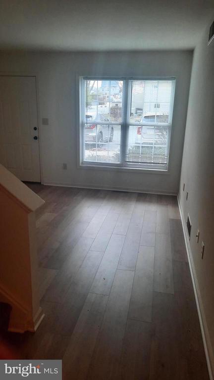 Foto del edificio - 57 N Cherry St