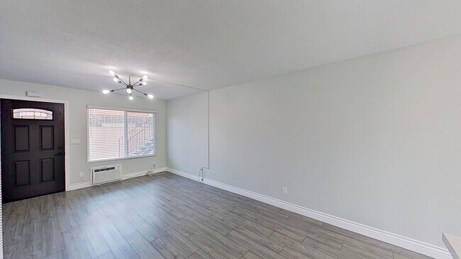 Foto del edificio - 10692 Oak St