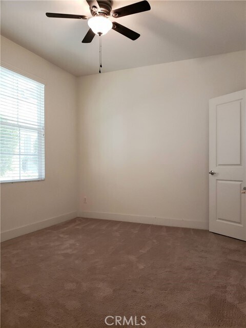 Foto del edificio - 15882 Ellington Wy