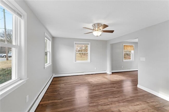 Foto del edificio - 2 Juniper Ln