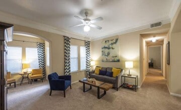 Building Photo - 11881 Gulf Pointe Dr