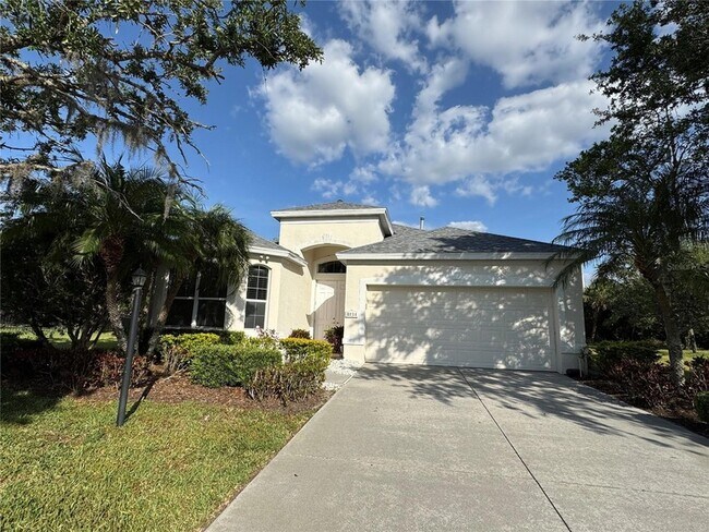 Foto del edificio - 8134 Coates Row Pl