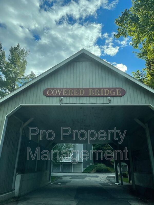 Building Photo - 60 Padanaram Rd