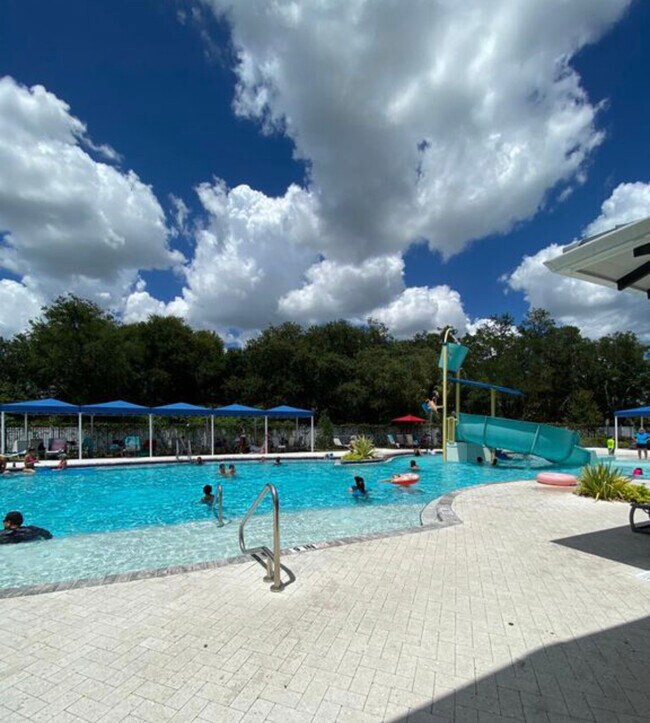 Piscina - 8217 Midnight Sun Ct