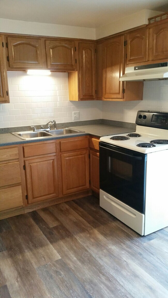Se alquila la vivienda ubicada en 103 Stonecrest Lane, Butler, Pensilvania. - 103 Stonecrest Dr
