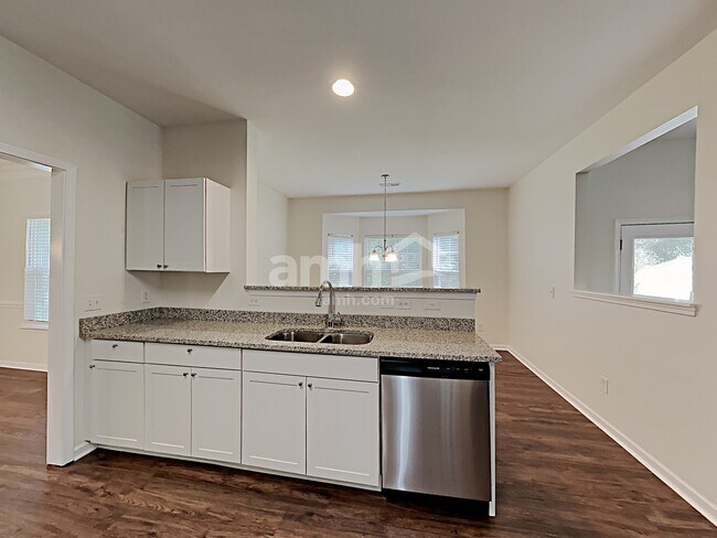Building Photo - 3103 Hendricks Chapel Ln