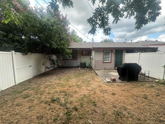 Building Photo - 3908 Dexter Ave