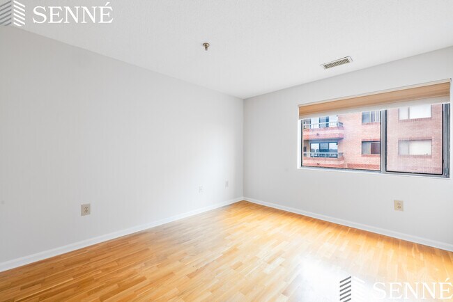 Foto del edificio - 3600 Mystic Valley Pky
