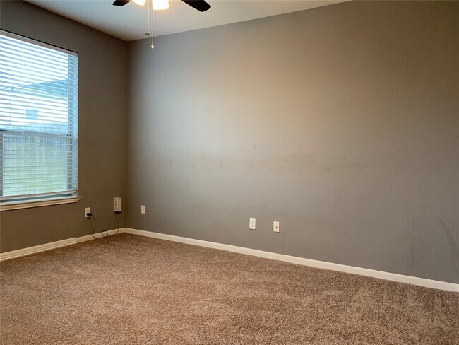 Foto del edificio - 17038 Wilthorne Gardens Ct