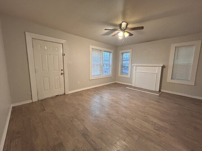 Foto del edificio - 3 bedroom 2 bathroom with a bonus room