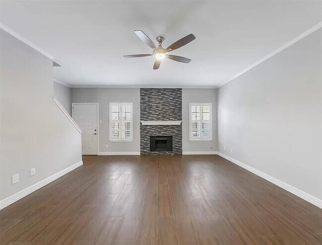 Foto del edificio - 9800 Pagewood Ln